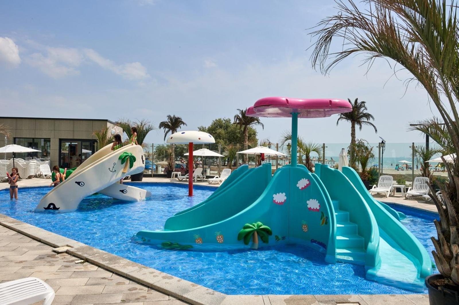 Evelyn'S Apartment Spa&Pool Beach Resort Mamaia Eksteriør bilde
