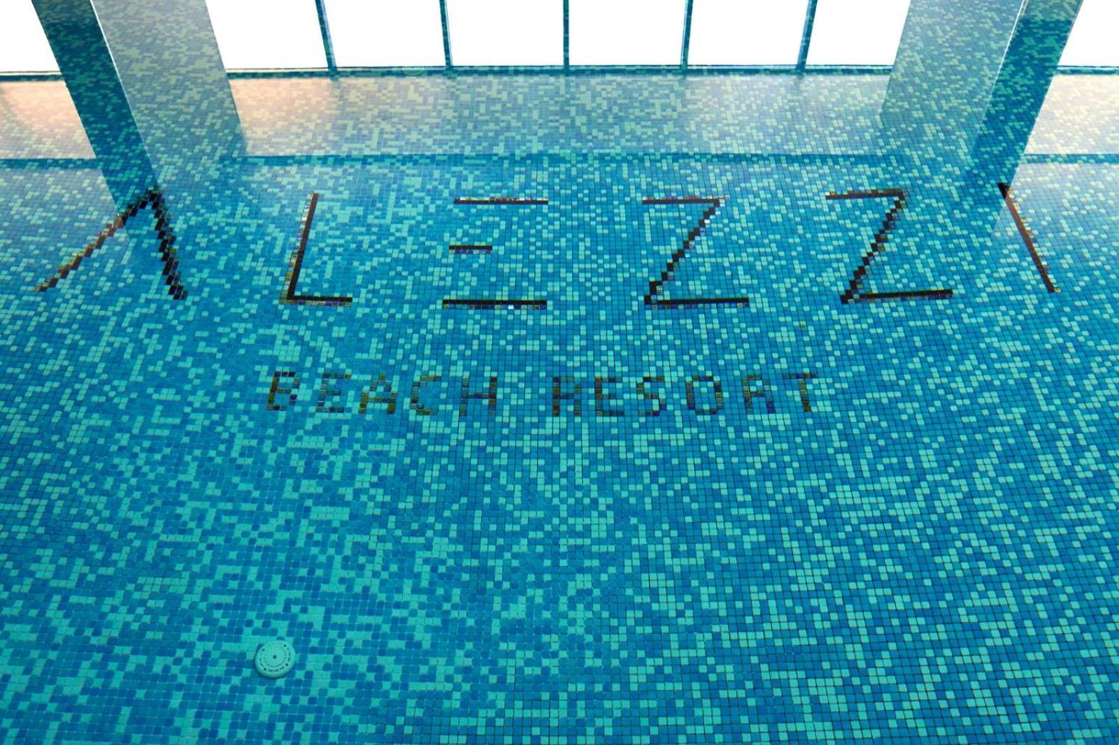 Evelyn'S Apartment Spa&Pool Beach Resort Mamaia Eksteriør bilde